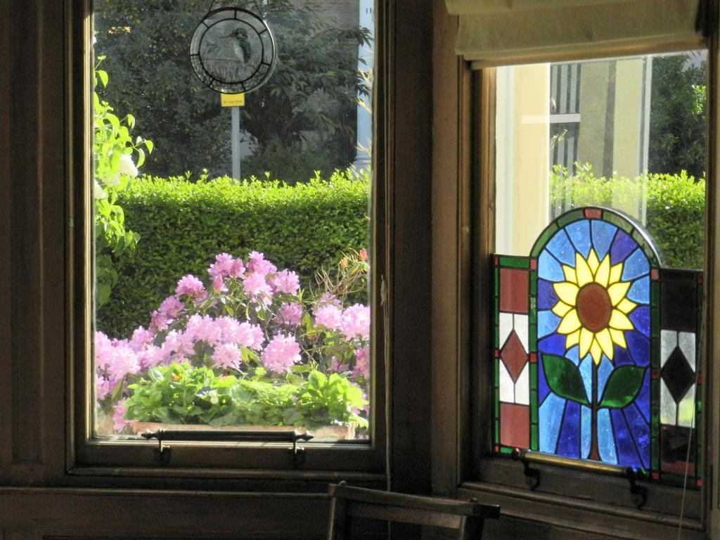Balmoral Gasthof Edinburgh